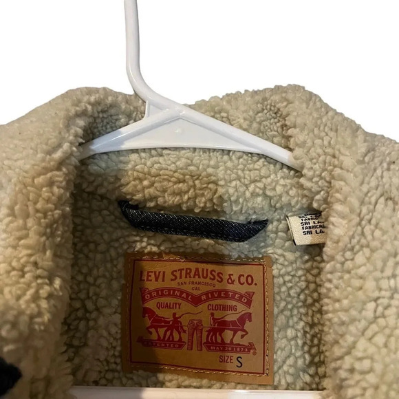 Levi's Original Sherpa Denim Jacket  Size Small - Picture 2 of 3